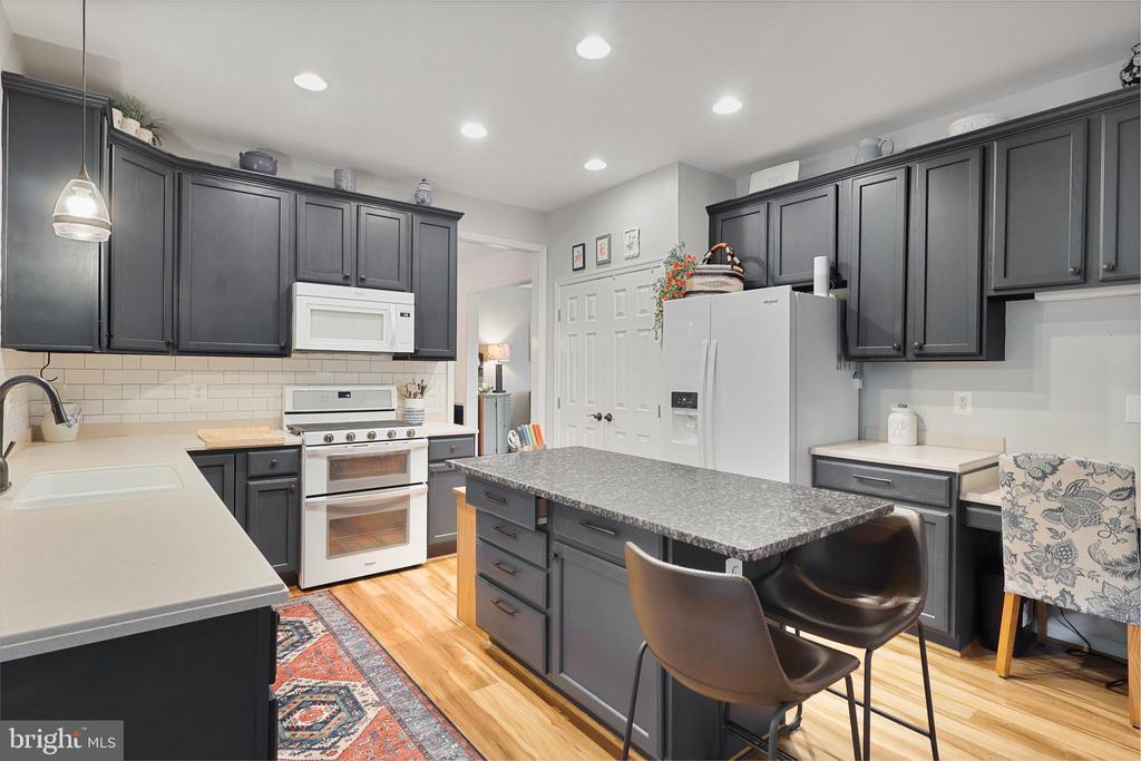 2060 GOLF DR, CULPEPER, Virginia 22701, 4 Bedrooms Bedrooms, ,2 BathroomsBathrooms,Residential,2060 GOLF DR,VACU2014222 MLS # VACU2014222