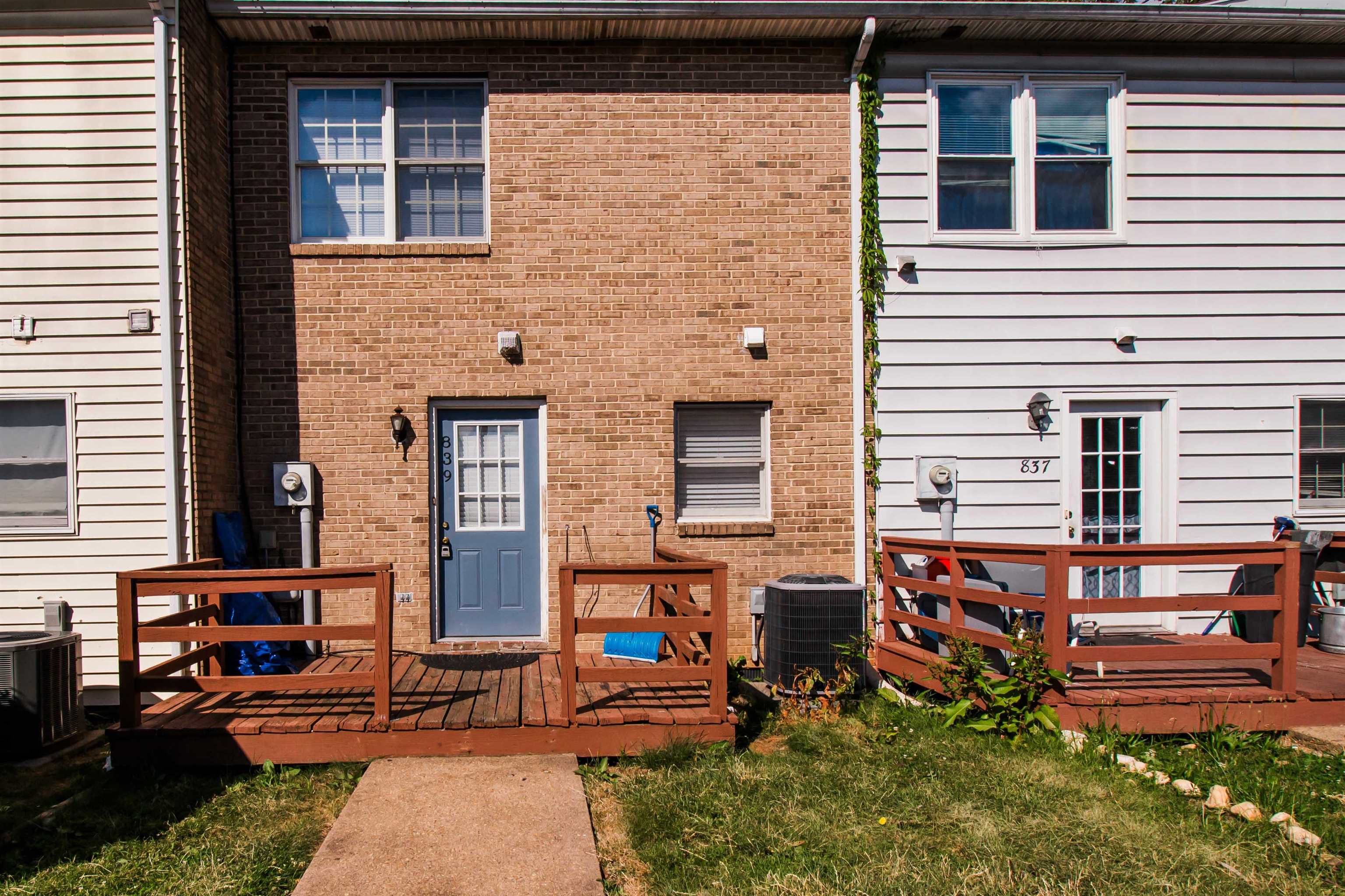 839 VINE ST, HARRISONBURG, Virginia 22802, 2 Bedrooms Bedrooms, ,1 BathroomBathrooms,Residential,839 VINE ST,678533 MLS # 678533