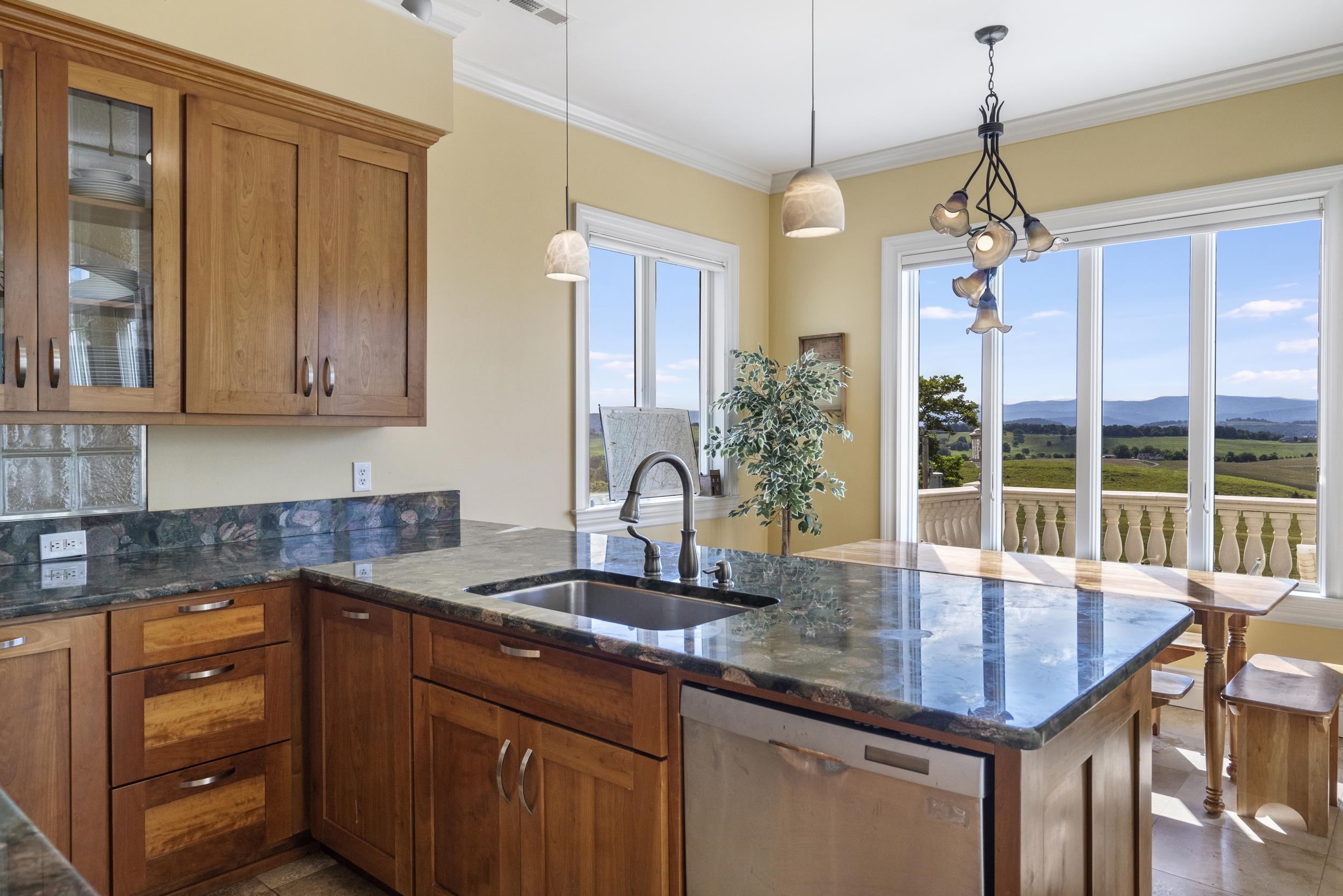 957 SUMMIT AVE, HARRISONBURG, Virginia 22802, 5 Bedrooms Bedrooms, ,4 BathroomsBathrooms,Residential,957 SUMMIT AVE,678744 MLS # 678744 957 SUMMIT AVE, HARRISONBURG, Virginia 22802, 5 Bedrooms Bedrooms, ,4 BathroomsBathrooms,Residential,957 SUMMIT AVE,678744 MLS # 678744