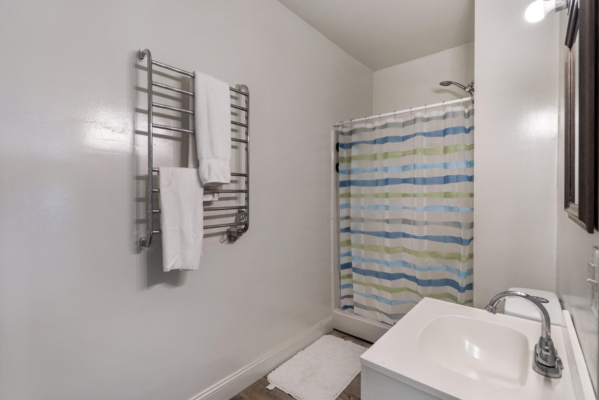 957 SUMMIT AVE, HARRISONBURG, Virginia 22802, 5 Bedrooms Bedrooms, ,4 BathroomsBathrooms,Residential,957 SUMMIT AVE,678744 MLS # 678744 957 SUMMIT AVE, HARRISONBURG, Virginia 22802, 5 Bedrooms Bedrooms, ,4 BathroomsBathrooms,Residential,957 SUMMIT AVE,678744 MLS # 678744