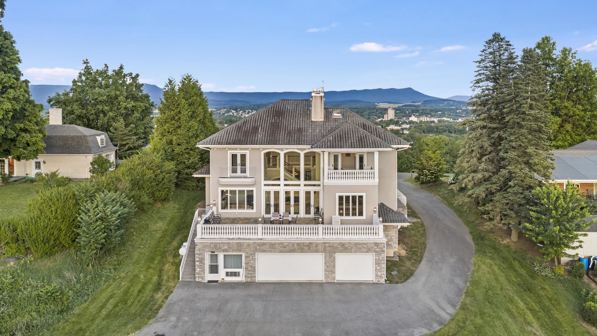 The estate was build with balconies from the bedrooms, expansive luxury terrace with travertine flooring that carries from the great room to expand living space for entertainment or relaxation. Views from every area of the home The estate was build with balconies from the bedrooms, expansive luxury terrace with travertine flooring that carries from the great room to expand living space for entertainment or relaxation. Views from every area of the home