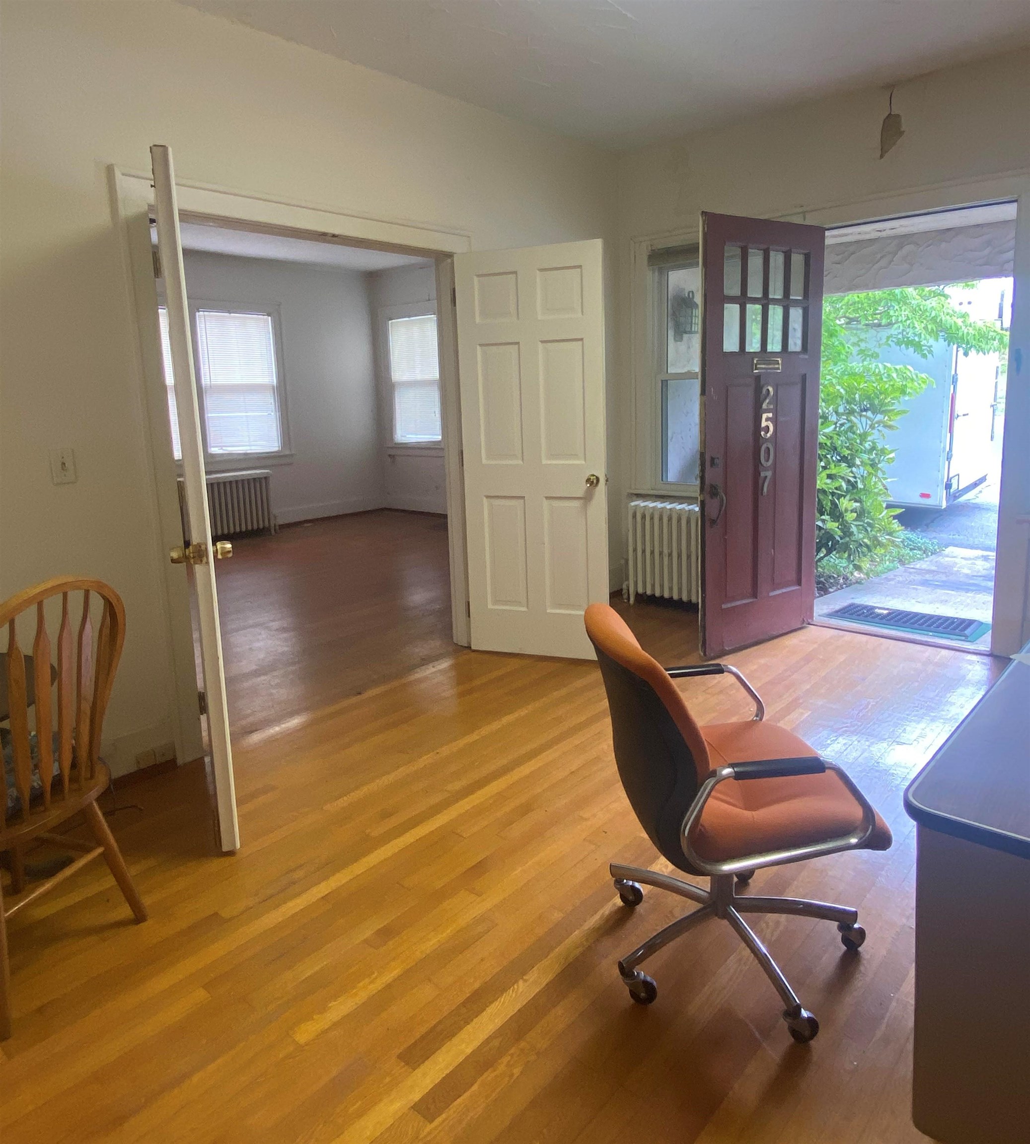 2505 N AUGUSTA ST, STAUNTON, Virginia 24401, 2 Bedrooms Bedrooms, ,1 BathroomBathrooms,Residential,2505 N AUGUSTA ST,678950 MLS # 678950
