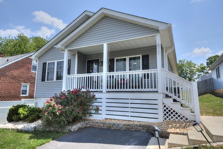 611 C ST, STAUNTON, Virginia 24401, 3 Bedrooms Bedrooms, ,2 BathroomsBathrooms,Residential,611 C ST,678953 MLS # 678953 611 C ST, STAUNTON, Virginia 24401, 3 Bedrooms Bedrooms, ,2 BathroomsBathrooms,Residential,611 C ST,678953 MLS # 678953