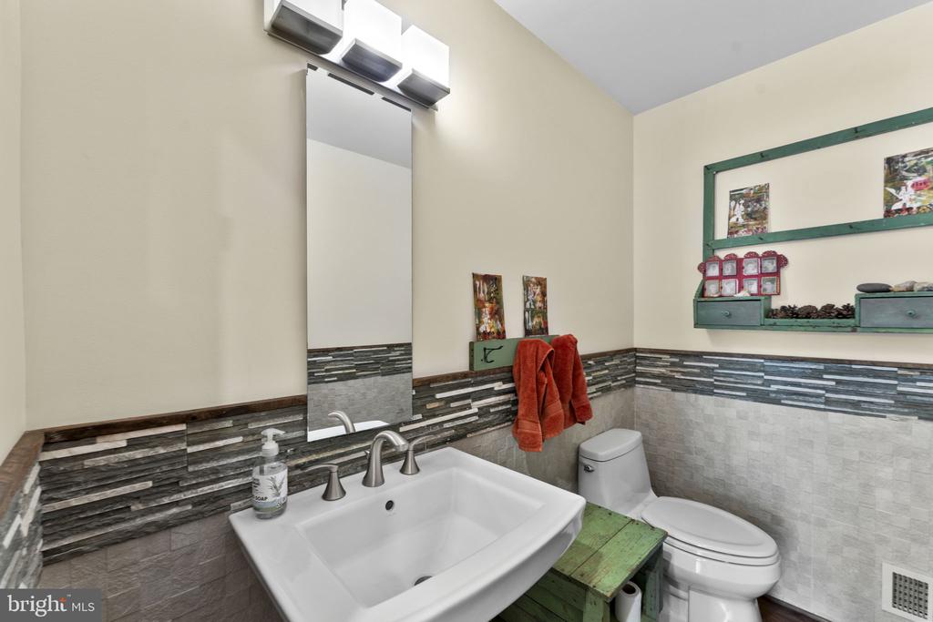 7923 CUB DR, MARSHALL, Virginia 20115, 4 Bedrooms Bedrooms, ,2 BathroomsBathrooms,Residential,7923 CUB DR,VAFQ2022508 MLS # VAFQ2022508 7923 CUB DR, MARSHALL, Virginia 20115, 4 Bedrooms Bedrooms, ,2 BathroomsBathrooms,Residential,7923 CUB DR,VAFQ2022508 MLS # VAFQ2022508