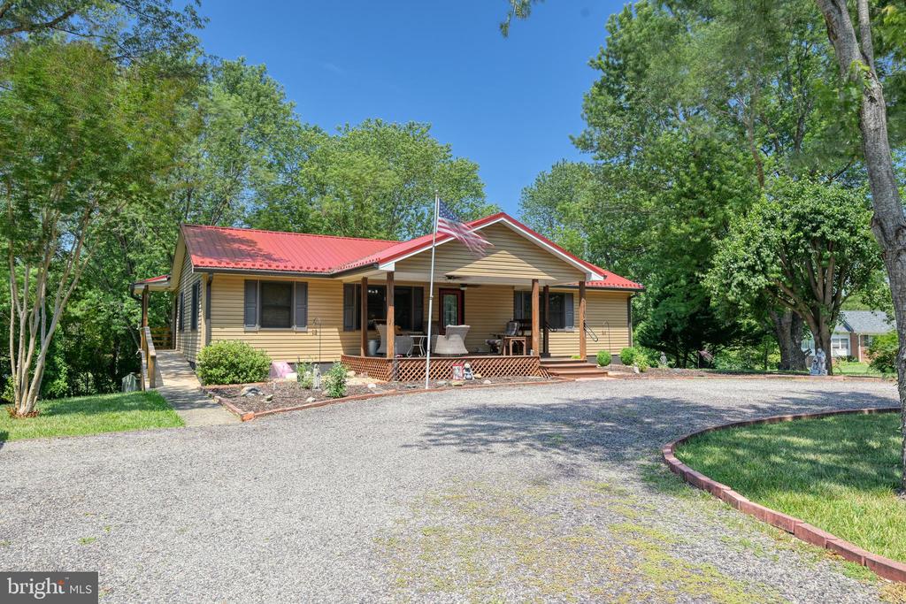110 PATRICK HENRY DR, LOUISA, Virginia 23093, 3 Bedrooms Bedrooms, ,3 BathroomsBathrooms,Residential,110 PATRICK HENRY DR,VALA2010096 MLS # VALA2010096