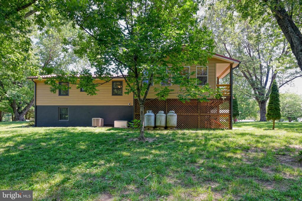 110 PATRICK HENRY DR, LOUISA, Virginia 23093, 3 Bedrooms Bedrooms, ,3 BathroomsBathrooms,Residential,110 PATRICK HENRY DR,VALA2010096 MLS # VALA2010096