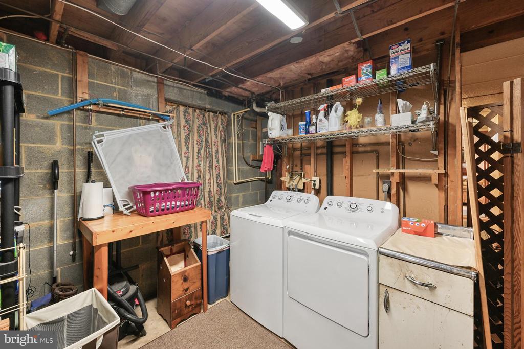 110 PATRICK HENRY DR, LOUISA, Virginia 23093, 3 Bedrooms Bedrooms, ,3 BathroomsBathrooms,Residential,110 PATRICK HENRY DR,VALA2010096 MLS # VALA2010096