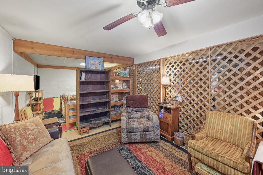 110 PATRICK HENRY DR, LOUISA, Virginia 23093, 3 Bedrooms Bedrooms, ,3 BathroomsBathrooms,Residential,110 PATRICK HENRY DR,VALA2010096 MLS # VALA2010096