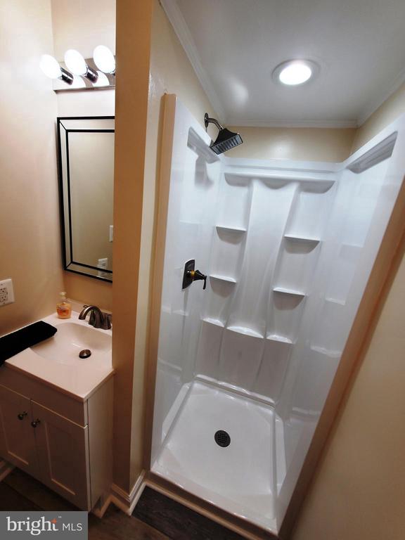 8346 WHITE SHOP RD, CULPEPER, Virginia 22701, 4 Bedrooms Bedrooms, ,3 BathroomsBathrooms,Residential,8346 WHITE SHOP RD,VACU2014100 MLS # VACU2014100