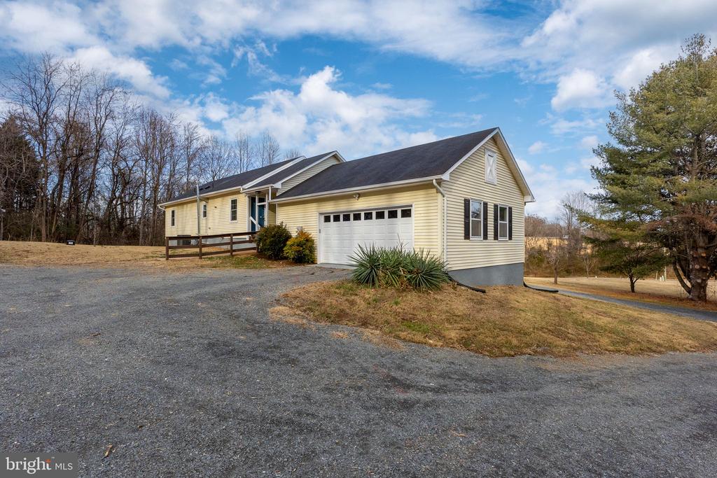 8346 WHITE SHOP RD, CULPEPER, Virginia 22701, 4 Bedrooms Bedrooms, ,3 BathroomsBathrooms,Residential,8346 WHITE SHOP RD,VACU2014100 MLS # VACU2014100