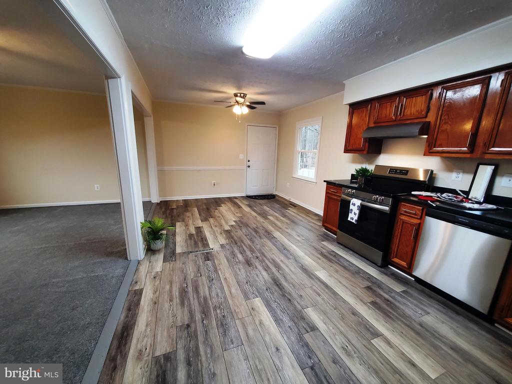 8346 WHITE SHOP RD, CULPEPER, Virginia 22701, 4 Bedrooms Bedrooms, ,3 BathroomsBathrooms,Residential,8346 WHITE SHOP RD,VACU2014100 MLS # VACU2014100