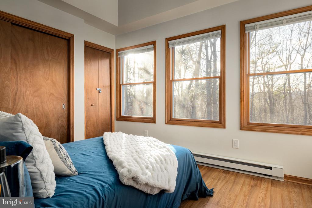 140 WILDWOOD LN, SHENANDOAH, Virginia 22849, 3 Bedrooms Bedrooms, ,2 BathroomsBathrooms,Residential,140 WILDWOOD LN,VAPA2006600 MLS # VAPA2006600