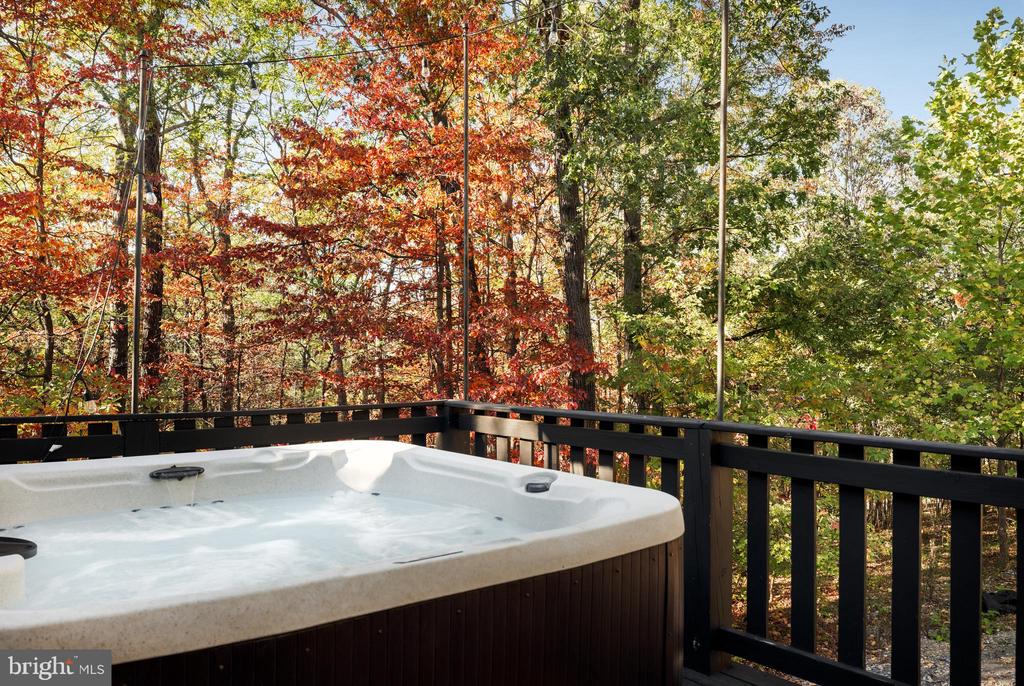 140 WILDWOOD LN, SHENANDOAH, Virginia 22849, 3 Bedrooms Bedrooms, ,2 BathroomsBathrooms,Residential,140 WILDWOOD LN,VAPA2006600 MLS # VAPA2006600