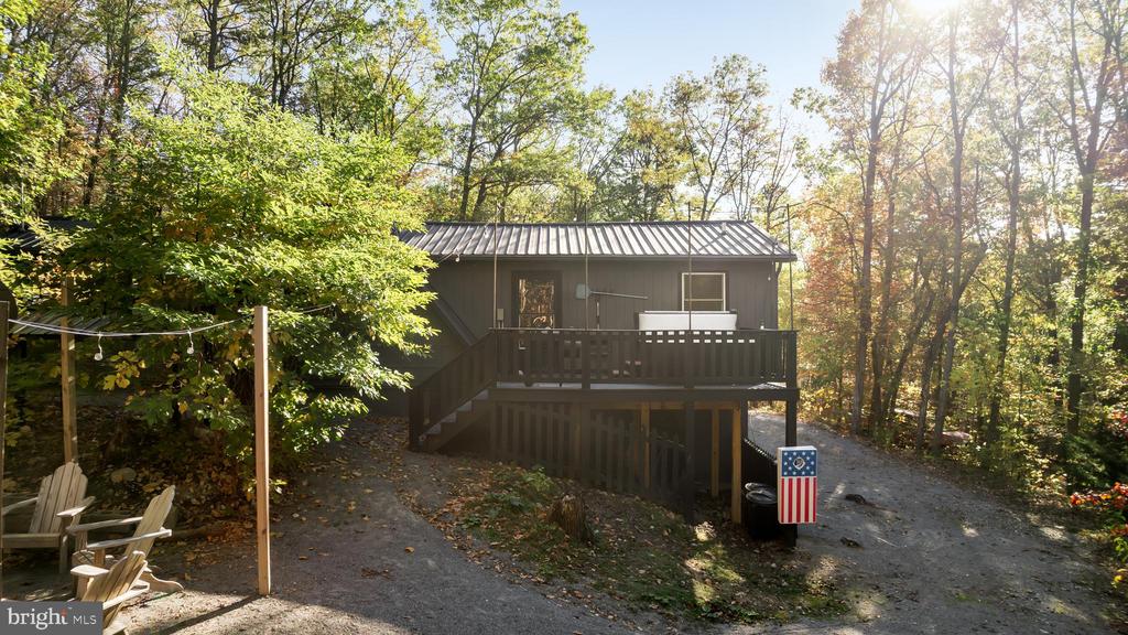 140 WILDWOOD LN, SHENANDOAH, Virginia 22849, 3 Bedrooms Bedrooms, ,2 BathroomsBathrooms,Residential,140 WILDWOOD LN,VAPA2006600 MLS # VAPA2006600