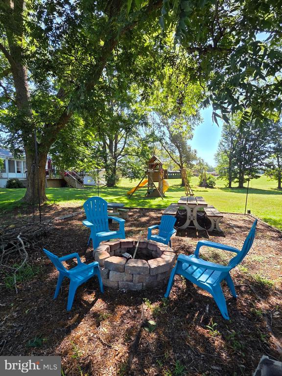 11506 POST OAK RD, SPOTSYLVANIA, Virginia 22551, 3 Bedrooms Bedrooms, ,2 BathroomsBathrooms,Residential,11506 POST OAK RD,VASP2043328 MLS # VASP2043328