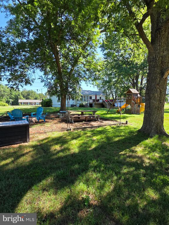 11506 POST OAK RD, SPOTSYLVANIA, Virginia 22551, 3 Bedrooms Bedrooms, ,2 BathroomsBathrooms,Residential,11506 POST OAK RD,VASP2043328 MLS # VASP2043328