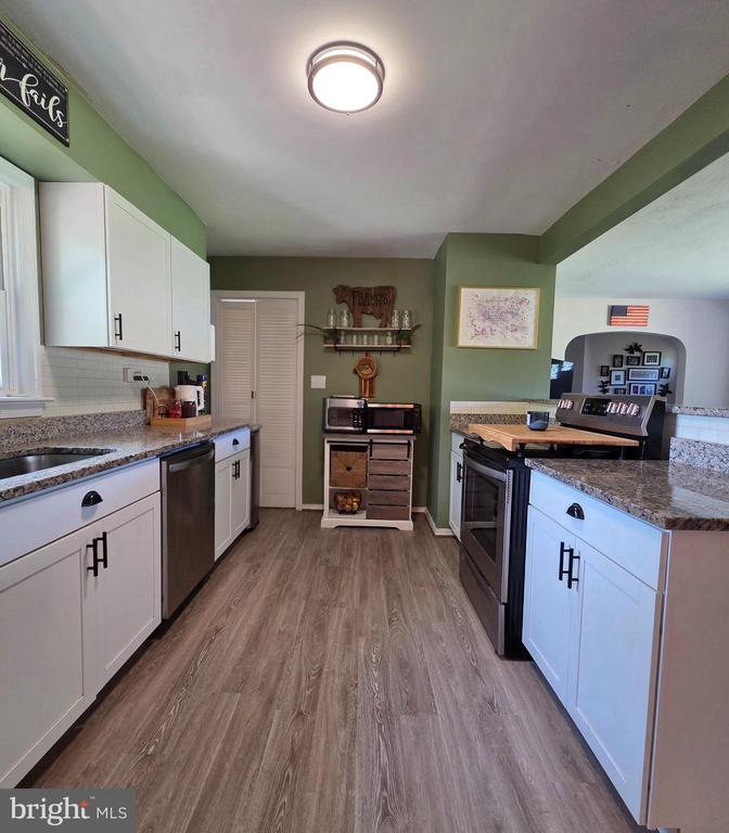 11506 POST OAK RD, SPOTSYLVANIA, Virginia 22551, 3 Bedrooms Bedrooms, ,2 BathroomsBathrooms,Residential,11506 POST OAK RD,VASP2043328 MLS # VASP2043328