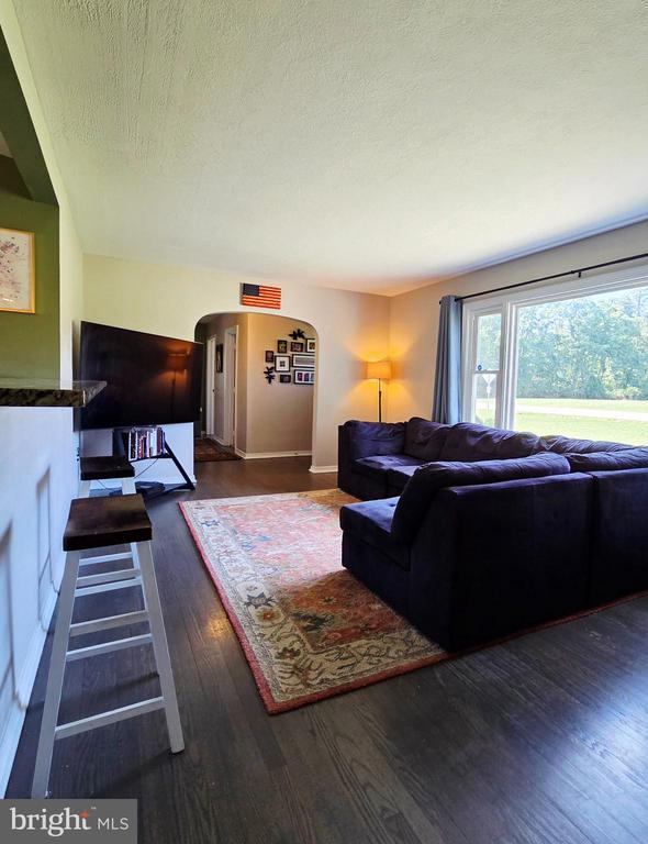 11506 POST OAK RD, SPOTSYLVANIA, Virginia 22551, 3 Bedrooms Bedrooms, ,2 BathroomsBathrooms,Residential,11506 POST OAK RD,VASP2043328 MLS # VASP2043328