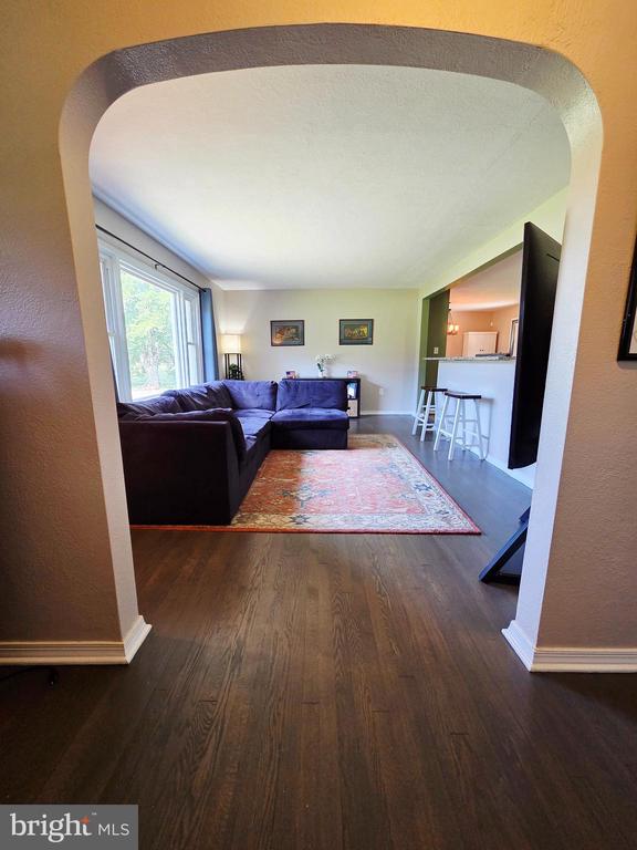 11506 POST OAK RD, SPOTSYLVANIA, Virginia 22551, 3 Bedrooms Bedrooms, ,2 BathroomsBathrooms,Residential,11506 POST OAK RD,VASP2043328 MLS # VASP2043328