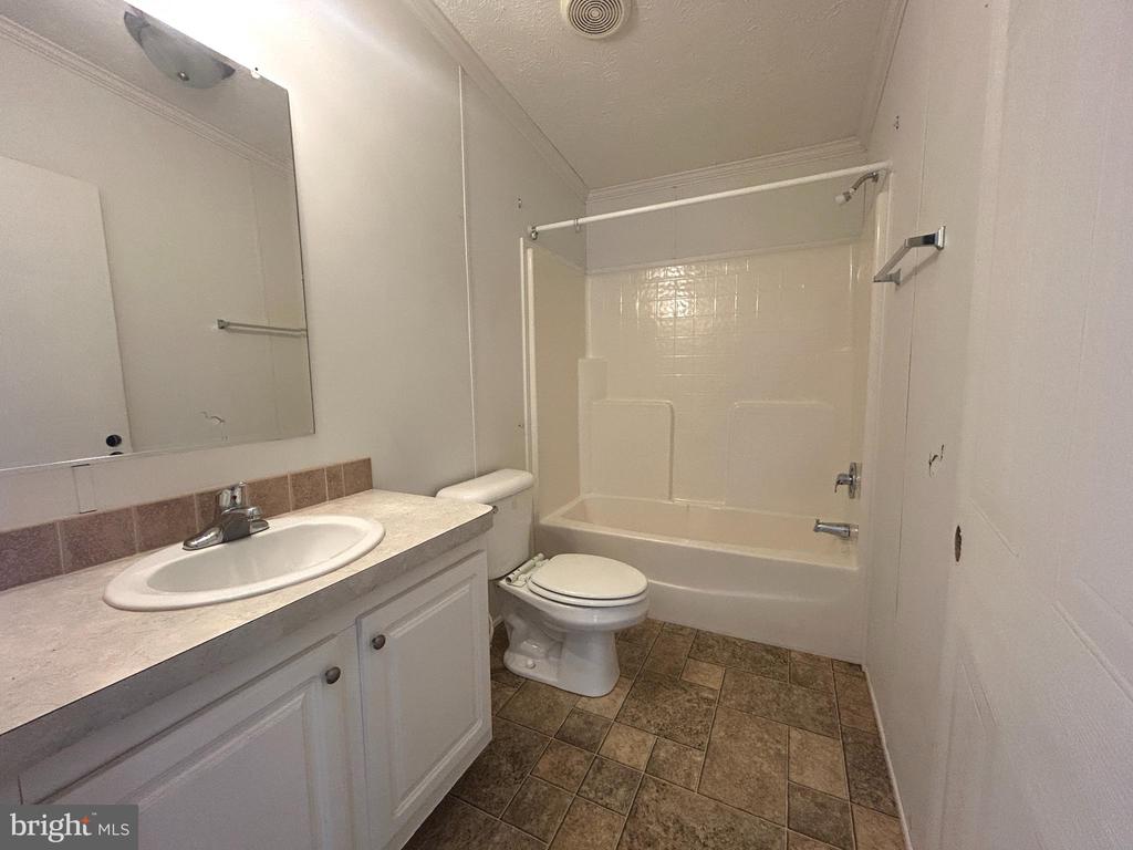 23221 INDEPENDENCE RD, UNIONVILLE, Virginia 22567, 2 Bedrooms Bedrooms, ,2 BathroomsBathrooms,Residential,23221 INDEPENDENCE RD,VAOR2014612 MLS # VAOR2014612