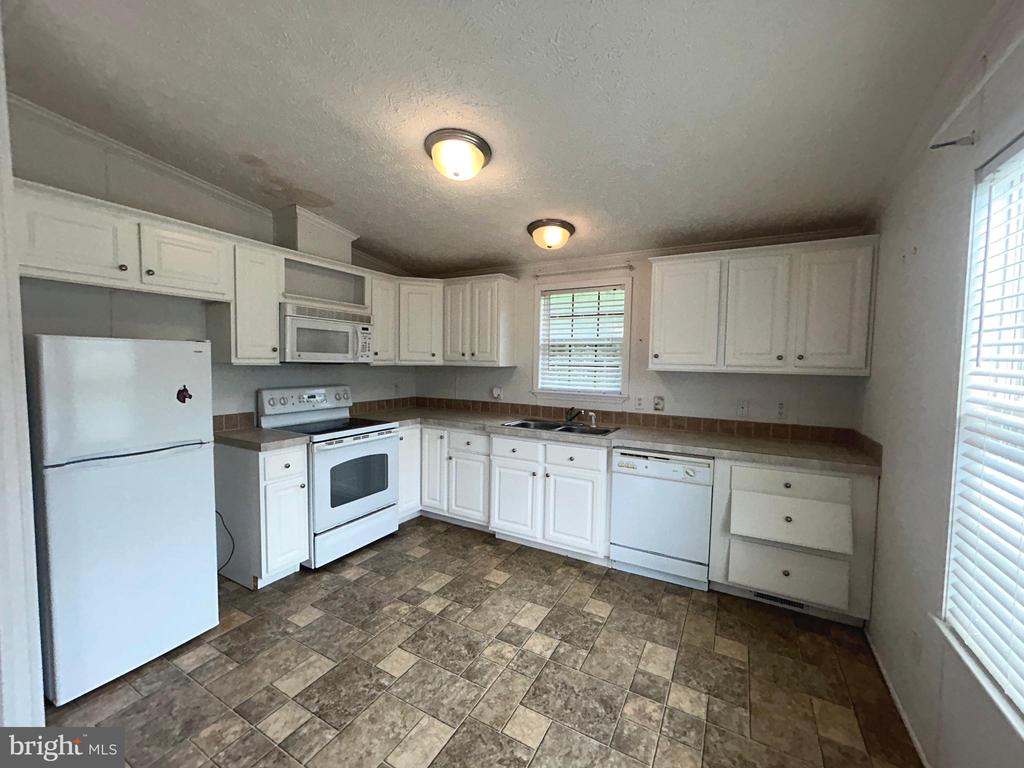 23221 INDEPENDENCE RD, UNIONVILLE, Virginia 22567, 2 Bedrooms Bedrooms, ,2 BathroomsBathrooms,Residential,23221 INDEPENDENCE RD,VAOR2014612 MLS # VAOR2014612