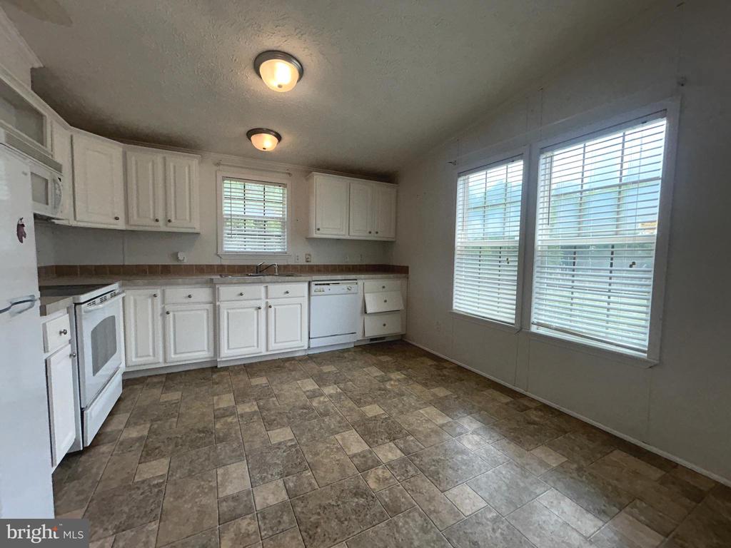 23221 INDEPENDENCE RD, UNIONVILLE, Virginia 22567, 2 Bedrooms Bedrooms, ,2 BathroomsBathrooms,Residential,23221 INDEPENDENCE RD,VAOR2014612 MLS # VAOR2014612