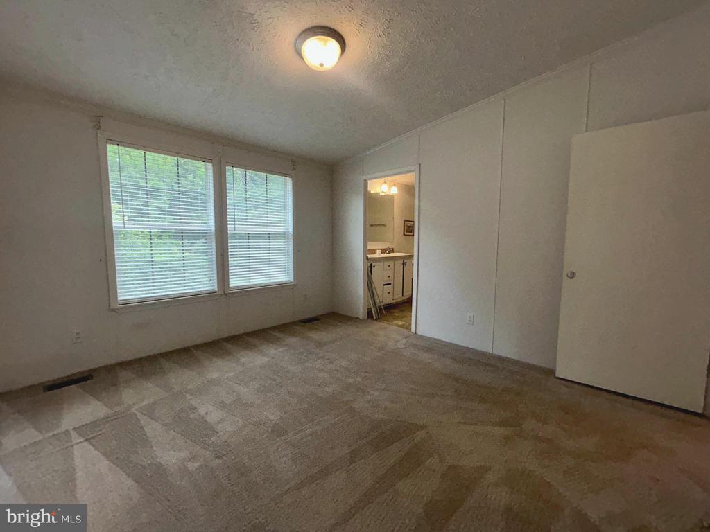 23221 INDEPENDENCE RD, UNIONVILLE, Virginia 22567, 2 Bedrooms Bedrooms, ,2 BathroomsBathrooms,Residential,23221 INDEPENDENCE RD,VAOR2014612 MLS # VAOR2014612