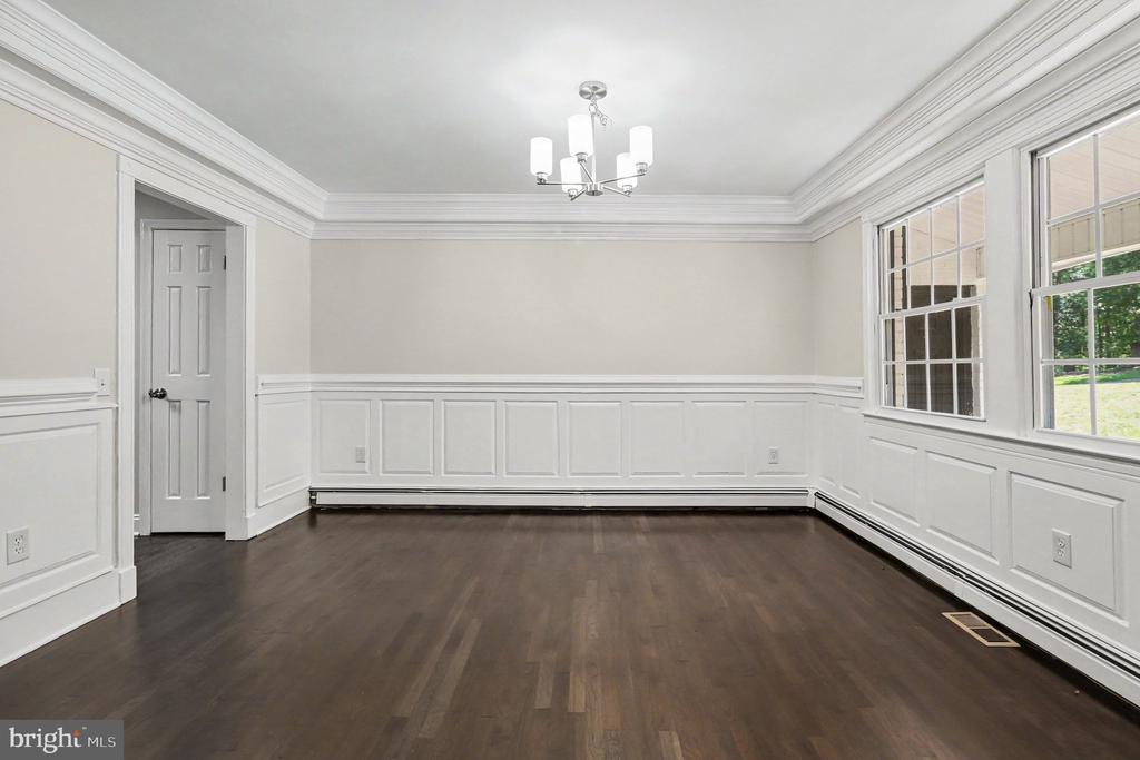 9825 VALLEY PO RD, SPOTSYLVANIA, Virginia 22551, 5 Bedrooms Bedrooms, ,3 BathroomsBathrooms,Residential,9825 VALLEY PO RD,VASP2043340 MLS # VASP2043340