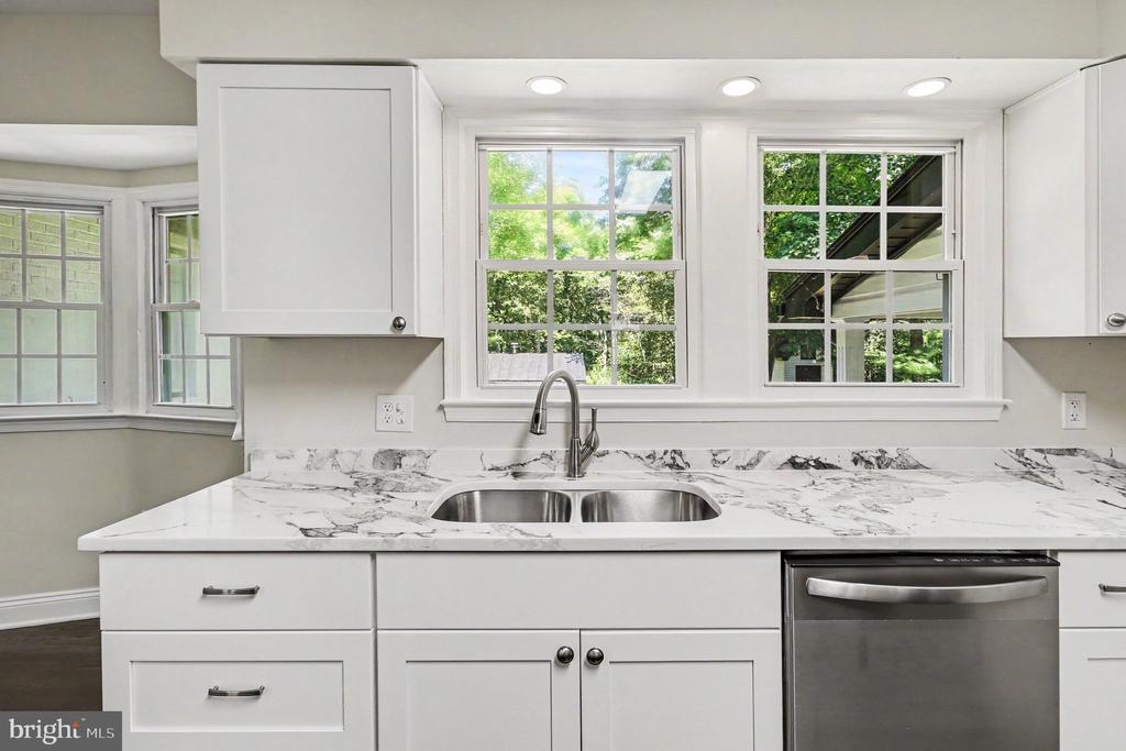 9825 VALLEY PO RD, SPOTSYLVANIA, Virginia 22551, 5 Bedrooms Bedrooms, ,3 BathroomsBathrooms,Residential,9825 VALLEY PO RD,VASP2043340 MLS # VASP2043340