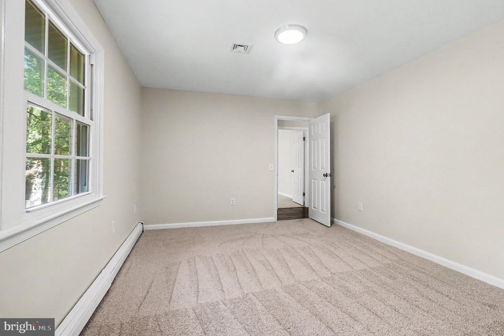 9825 VALLEY PO RD, SPOTSYLVANIA, Virginia 22551, 5 Bedrooms Bedrooms, ,3 BathroomsBathrooms,Residential,9825 VALLEY PO RD,VASP2043340 MLS # VASP2043340