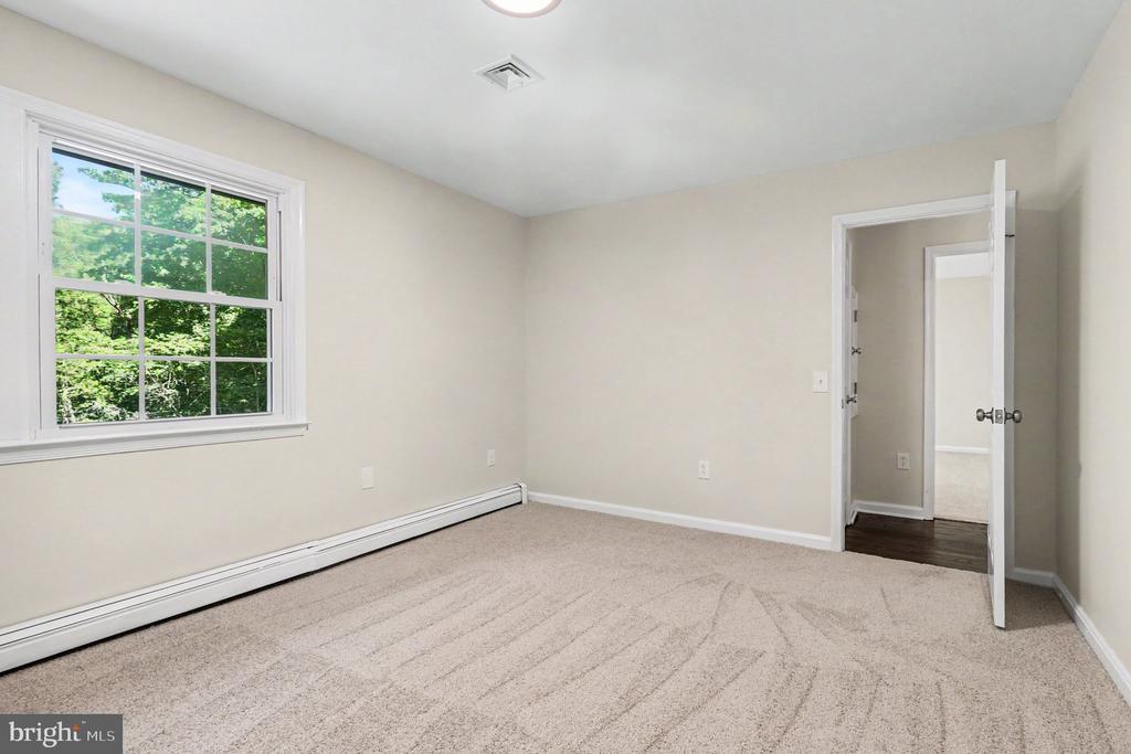 9825 VALLEY PO RD, SPOTSYLVANIA, Virginia 22551, 5 Bedrooms Bedrooms, ,3 BathroomsBathrooms,Residential,9825 VALLEY PO RD,VASP2043340 MLS # VASP2043340