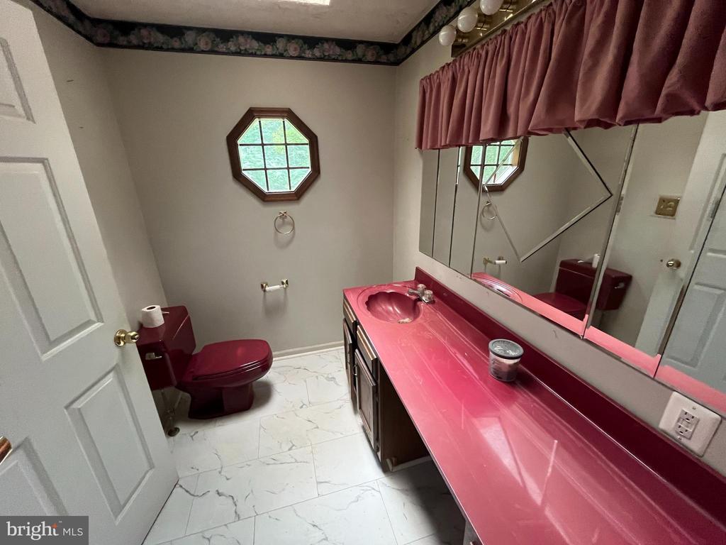 9809 PEPPERTREE RD, SPOTSYLVANIA, Virginia 22553, 4 Bedrooms Bedrooms, ,1 BathroomBathrooms,Residential,9809 PEPPERTREE RD,VASP2043326 MLS # VASP2043326 9809 PEPPERTREE RD, SPOTSYLVANIA, Virginia 22553, 4 Bedrooms Bedrooms, ,1 BathroomBathrooms,Residential,9809 PEPPERTREE RD,VASP2043326 MLS # VASP2043326