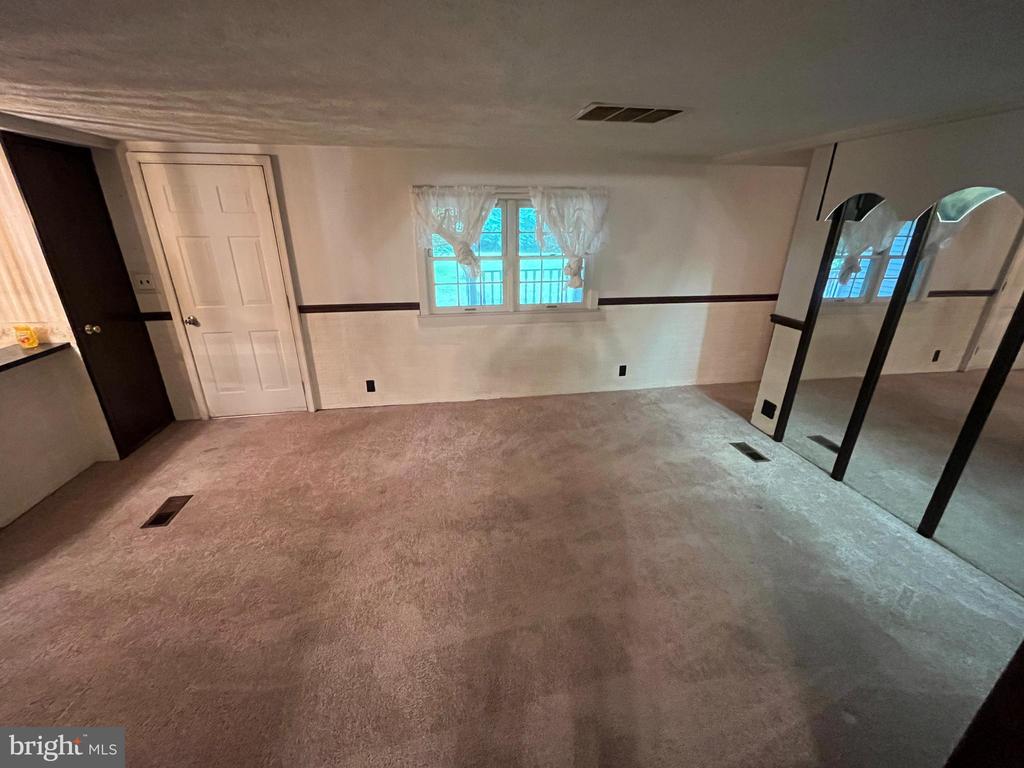 9809 PEPPERTREE RD, SPOTSYLVANIA, Virginia 22553, 4 Bedrooms Bedrooms, ,1 BathroomBathrooms,Residential,9809 PEPPERTREE RD,VASP2043326 MLS # VASP2043326 9809 PEPPERTREE RD, SPOTSYLVANIA, Virginia 22553, 4 Bedrooms Bedrooms, ,1 BathroomBathrooms,Residential,9809 PEPPERTREE RD,VASP2043326 MLS # VASP2043326
