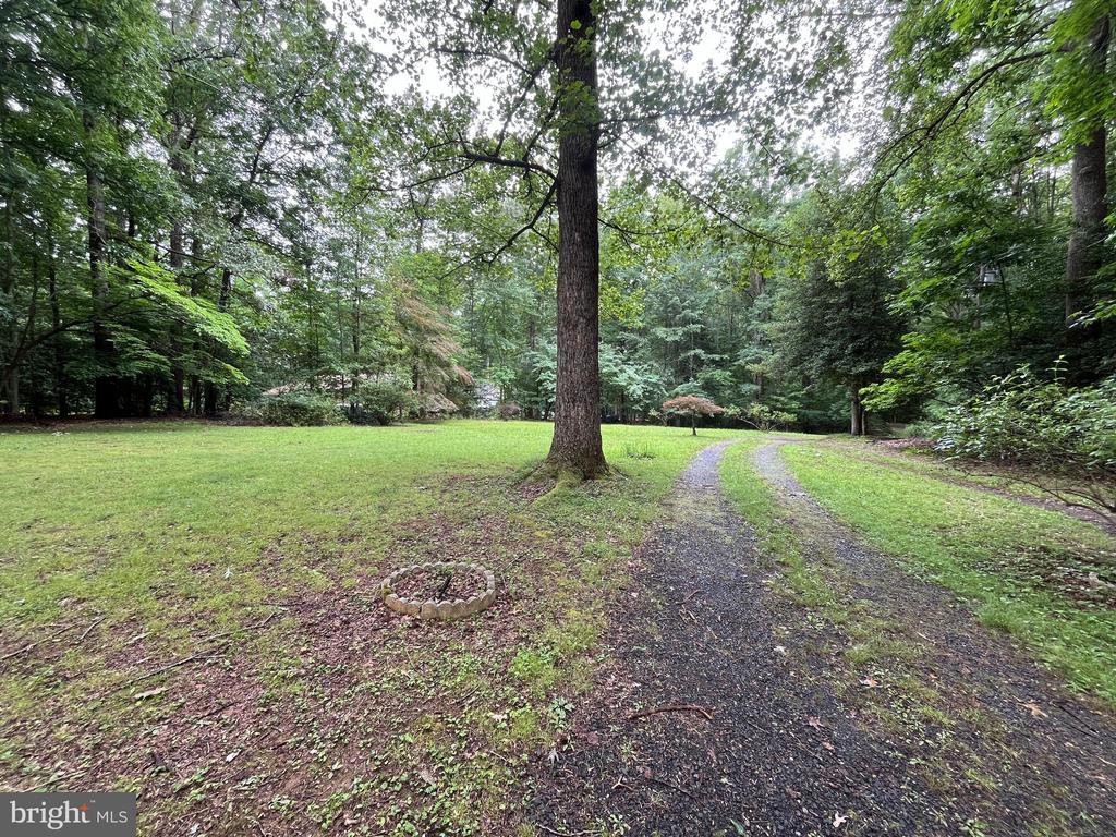 9809 PEPPERTREE RD, SPOTSYLVANIA, Virginia 22553, 4 Bedrooms Bedrooms, ,1 BathroomBathrooms,Residential,9809 PEPPERTREE RD,VASP2043326 MLS # VASP2043326 9809 PEPPERTREE RD, SPOTSYLVANIA, Virginia 22553, 4 Bedrooms Bedrooms, ,1 BathroomBathrooms,Residential,9809 PEPPERTREE RD,VASP2043326 MLS # VASP2043326
