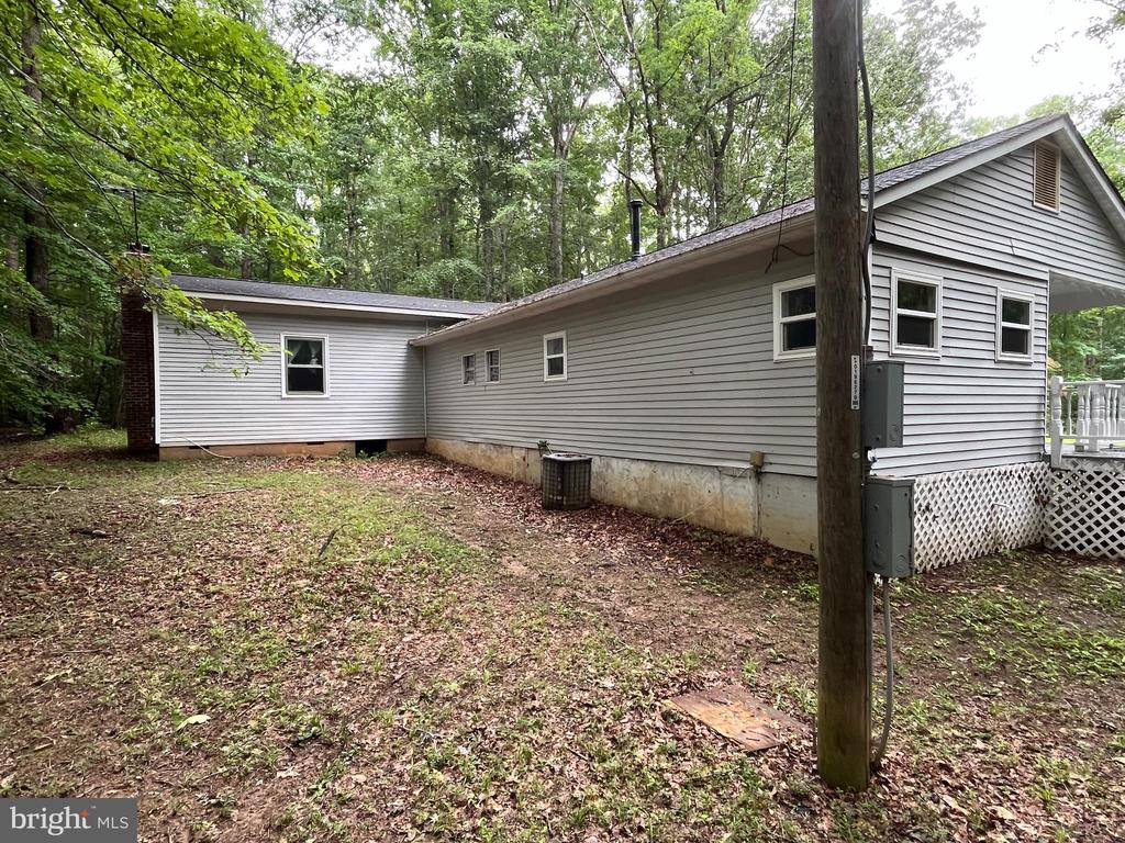9809 PEPPERTREE RD, SPOTSYLVANIA, Virginia 22553, 4 Bedrooms Bedrooms, ,1 BathroomBathrooms,Residential,9809 PEPPERTREE RD,VASP2043326 MLS # VASP2043326 9809 PEPPERTREE RD, SPOTSYLVANIA, Virginia 22553, 4 Bedrooms Bedrooms, ,1 BathroomBathrooms,Residential,9809 PEPPERTREE RD,VASP2043326 MLS # VASP2043326