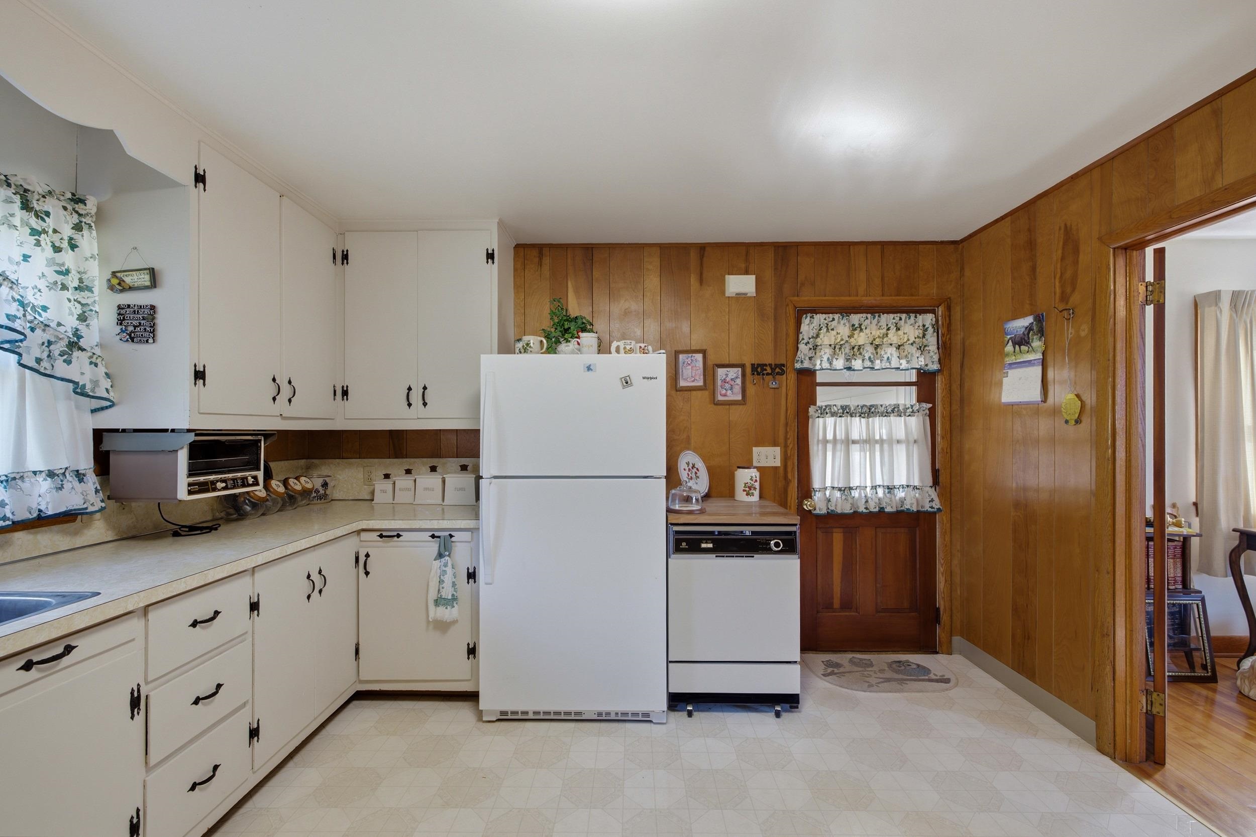 12199 HOLLOW RD, FULKS RUN, Virginia 22830, 3 Bedrooms Bedrooms, ,1 BathroomBathrooms,Residential,12199 HOLLOW RD,678960 MLS # 678960