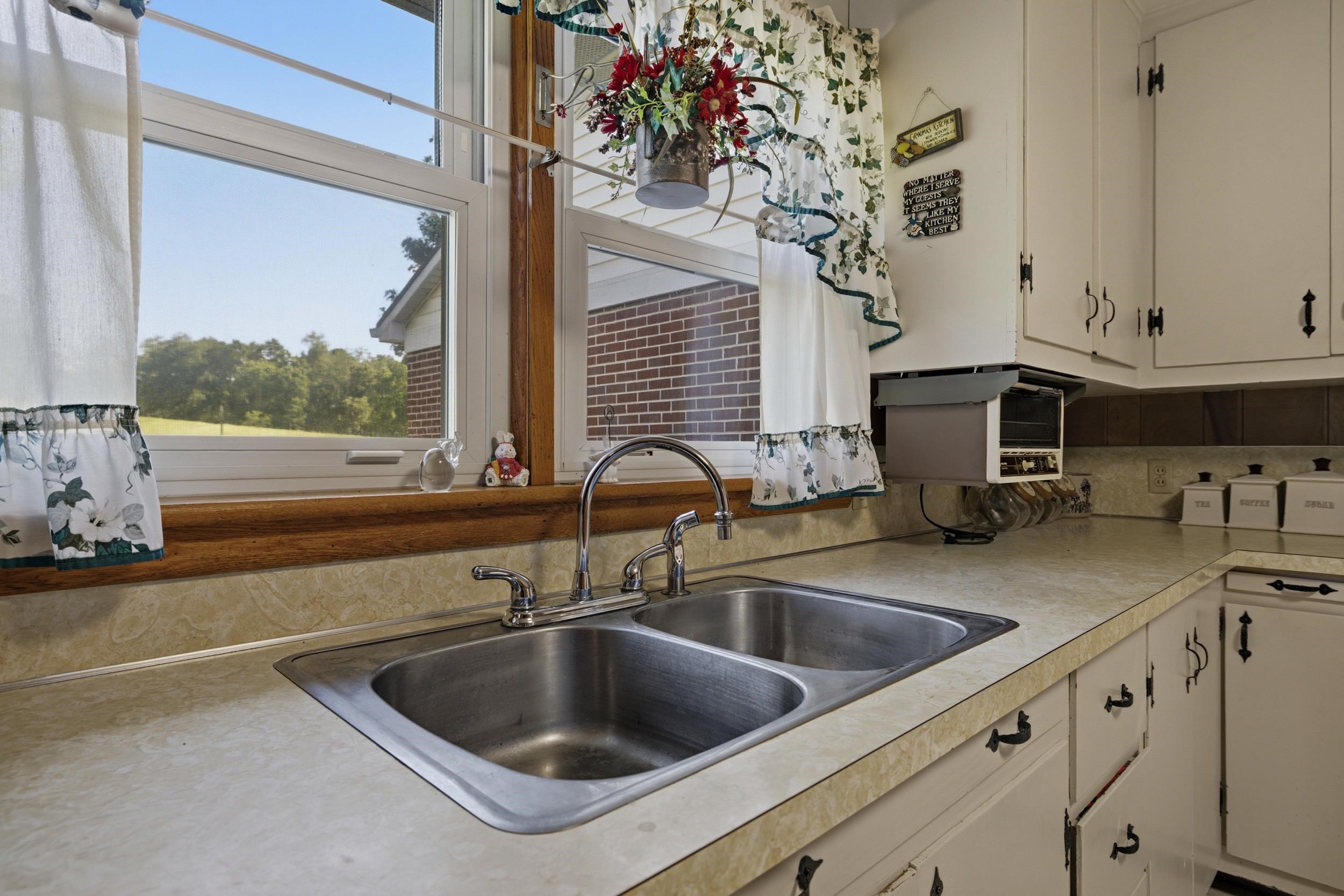 12199 HOLLOW RD, FULKS RUN, Virginia 22830, 3 Bedrooms Bedrooms, ,1 BathroomBathrooms,Residential,12199 HOLLOW RD,678960 MLS # 678960
