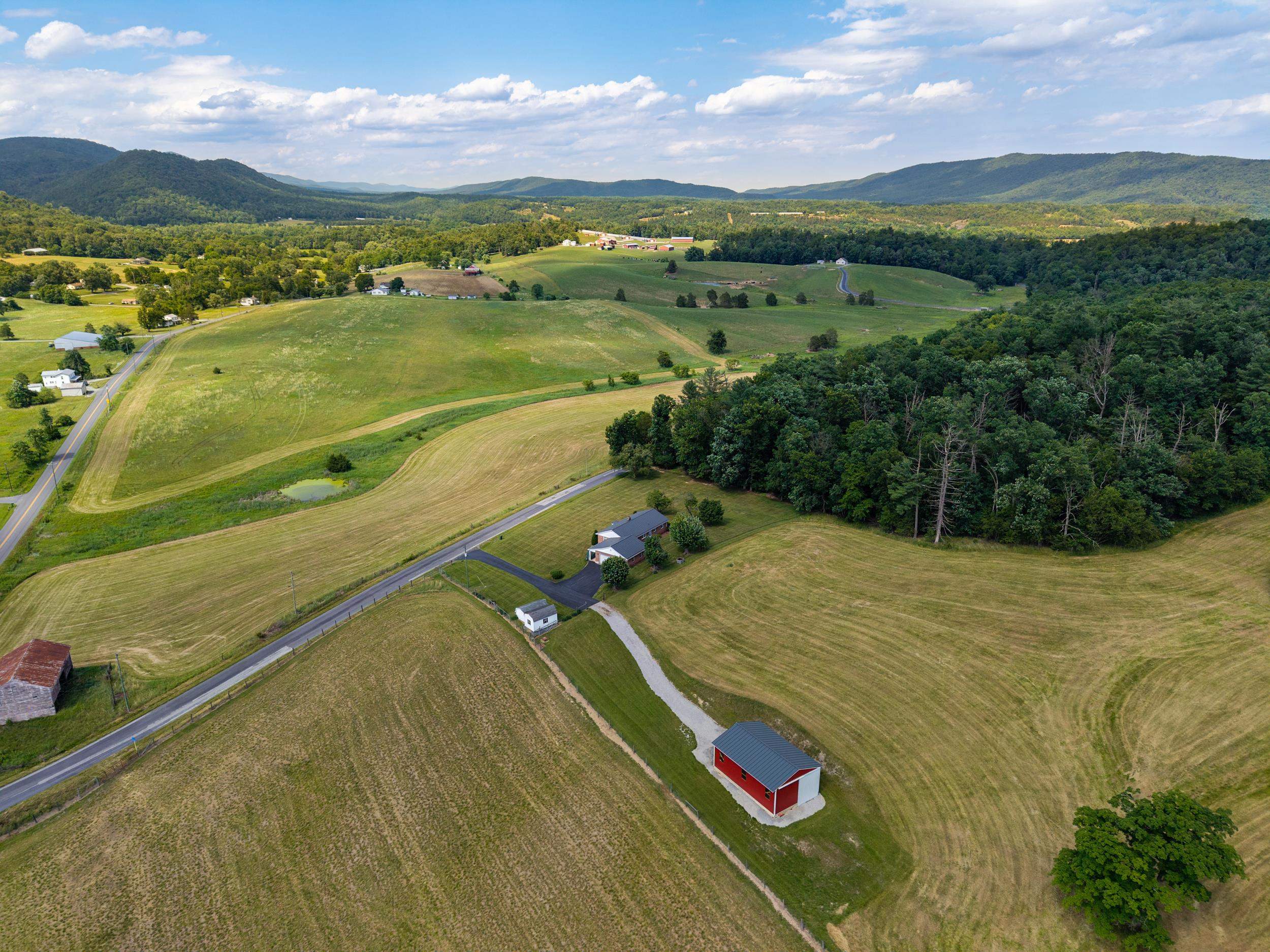 12199 HOLLOW RD, FULKS RUN, Virginia 22830, 3 Bedrooms Bedrooms, ,1 BathroomBathrooms,Residential,12199 HOLLOW RD,678960 MLS # 678960