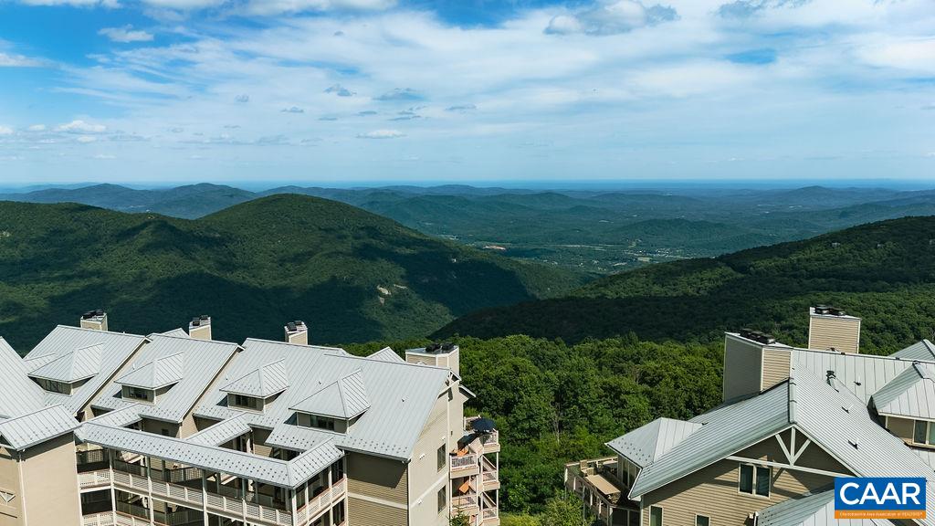1826 HIGH RIDGE CT CONDOS, WINTERGREEN RESORT, Virginia 22967, 2 Bedrooms Bedrooms, ,2 BathroomsBathrooms,Residential,1826 HIGH RIDGE CT CONDOS,678972 MLS # 678972