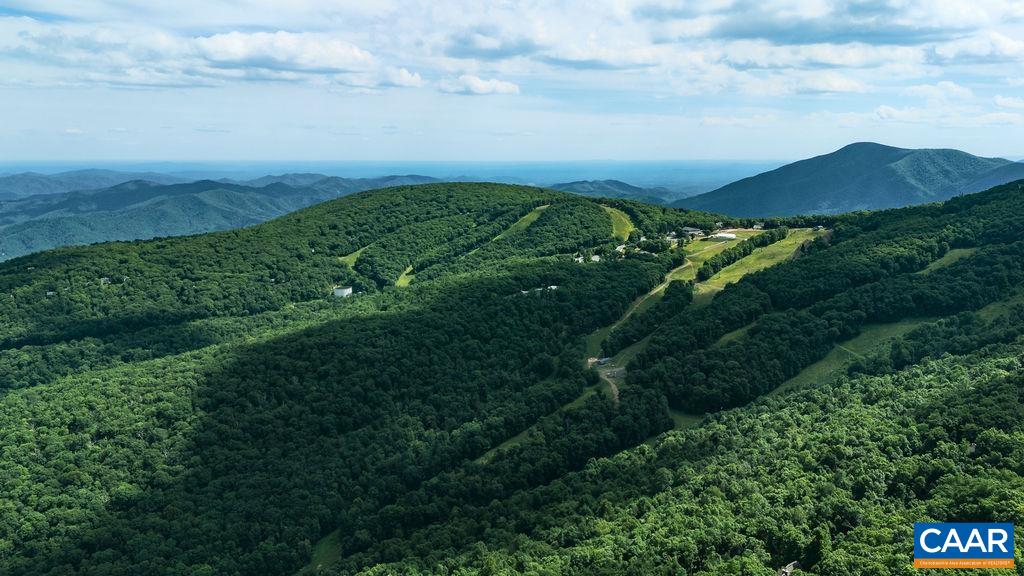 1826 HIGH RIDGE CT CONDOS, WINTERGREEN RESORT, Virginia 22967, 2 Bedrooms Bedrooms, ,2 BathroomsBathrooms,Residential,1826 HIGH RIDGE CT CONDOS,678972 MLS # 678972
