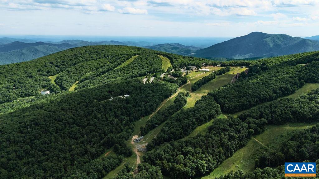 1826 HIGH RIDGE CT CONDOS, WINTERGREEN RESORT, Virginia 22967, 2 Bedrooms Bedrooms, ,2 BathroomsBathrooms,Residential,1826 HIGH RIDGE CT CONDOS,678972 MLS # 678972