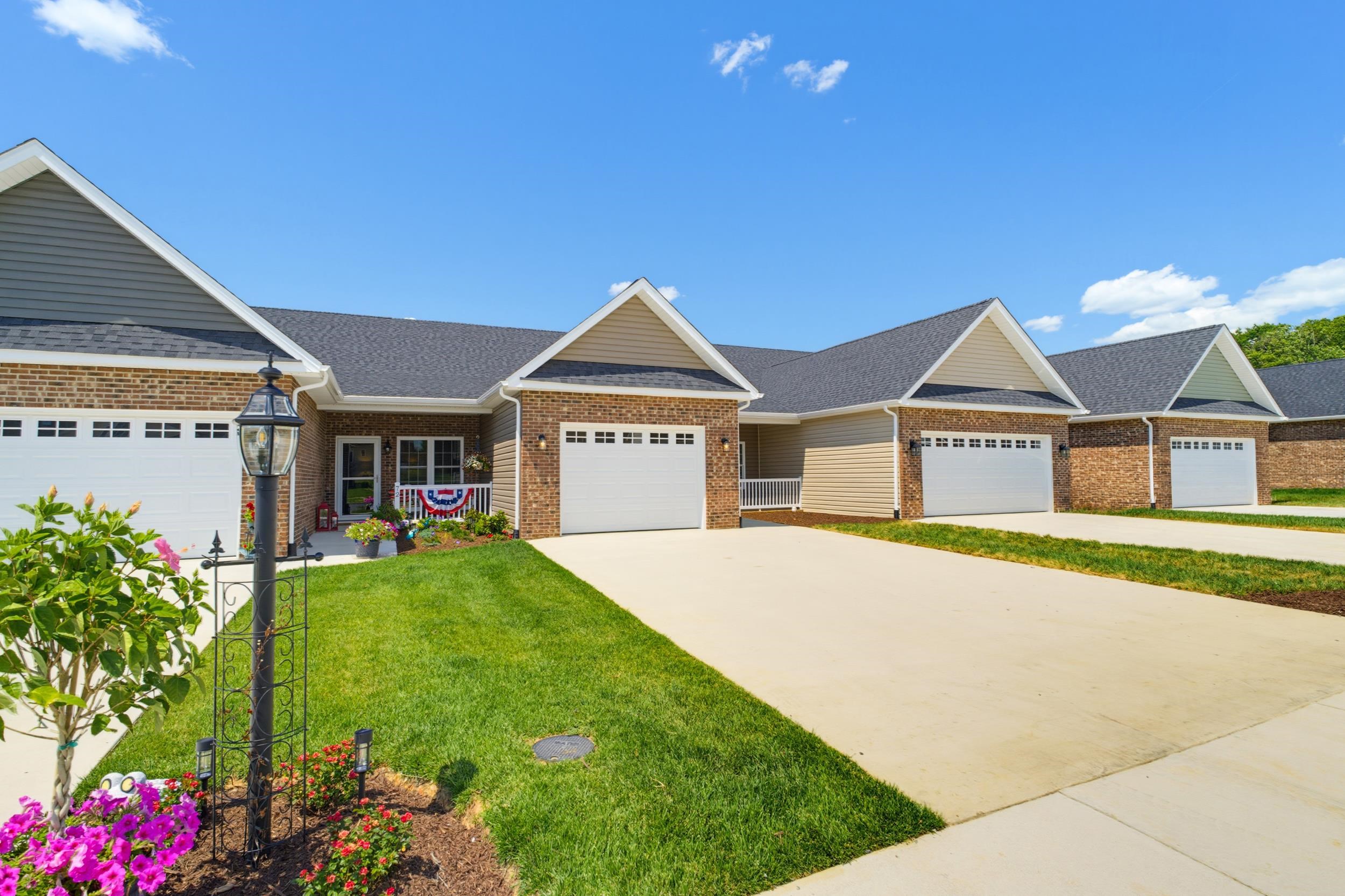 74 FOSSIL DR, STUARTS DRAFT, Virginia 24477, 2 Bedrooms Bedrooms, ,2 BathroomsBathrooms,Residential,74 FOSSIL DR,678974 MLS # 678974