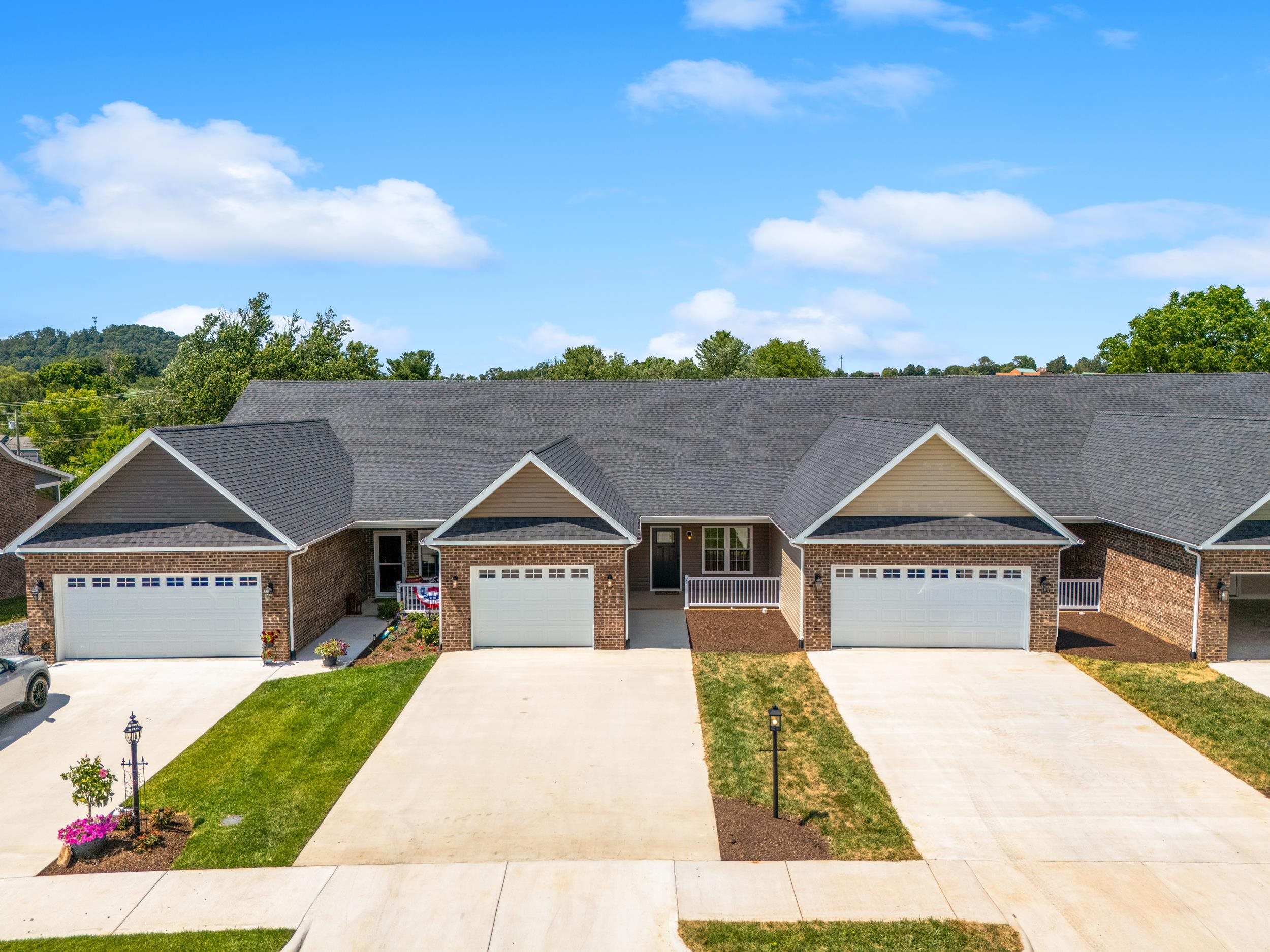 74 FOSSIL DR, STUARTS DRAFT, Virginia 24477, 2 Bedrooms Bedrooms, ,2 BathroomsBathrooms,Residential,74 FOSSIL DR,678974 MLS # 678974