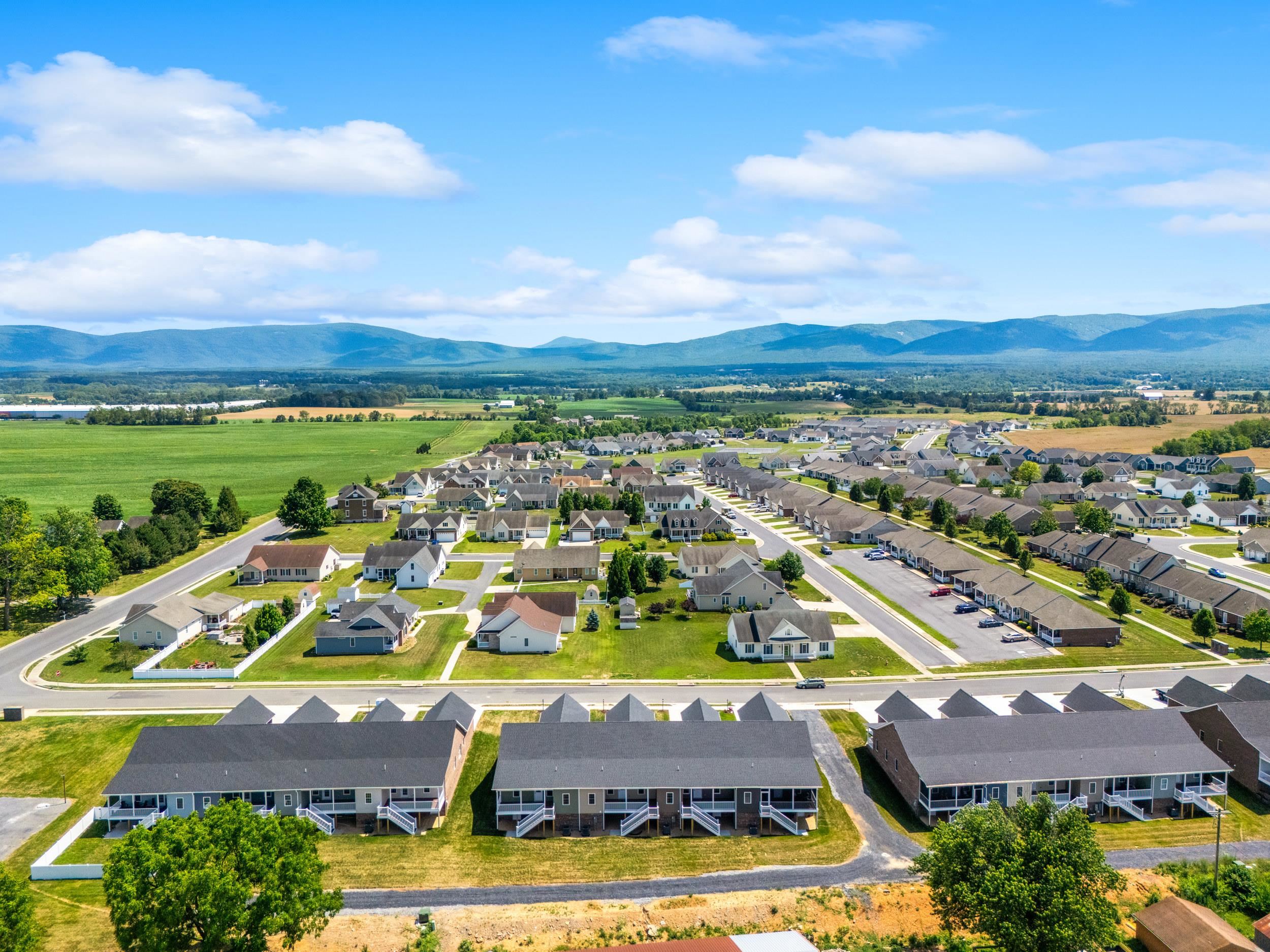 74 FOSSIL DR, STUARTS DRAFT, Virginia 24477, 2 Bedrooms Bedrooms, ,2 BathroomsBathrooms,Residential,74 FOSSIL DR,678974 MLS # 678974