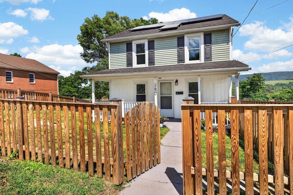 280 PORT REPUBLIC RD, WAYNESBORO, Virginia 22980, 3 Bedrooms Bedrooms, ,1 BathroomBathrooms,Residential,280 PORT REPUBLIC RD,678979 MLS # 678979
