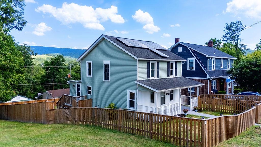 280 PORT REPUBLIC RD, WAYNESBORO, Virginia 22980, 3 Bedrooms Bedrooms, ,1 BathroomBathrooms,Residential,280 PORT REPUBLIC RD,678979 MLS # 678979