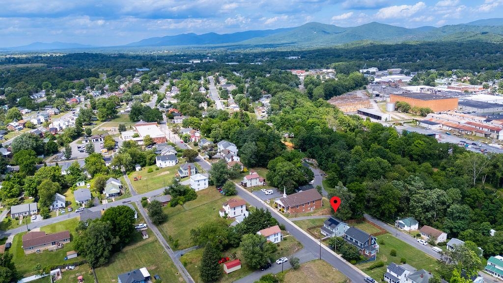280 PORT REPUBLIC RD, WAYNESBORO, Virginia 22980, 3 Bedrooms Bedrooms, ,1 BathroomBathrooms,Residential,280 PORT REPUBLIC RD,678979 MLS # 678979
