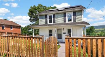 280 PORT REPUBLIC RD, WAYNESBORO, Virginia 22980, 3 Bedrooms Bedrooms, ,1 BathroomBathrooms,Residential,280 PORT REPUBLIC RD,678979 MLS # 678979
