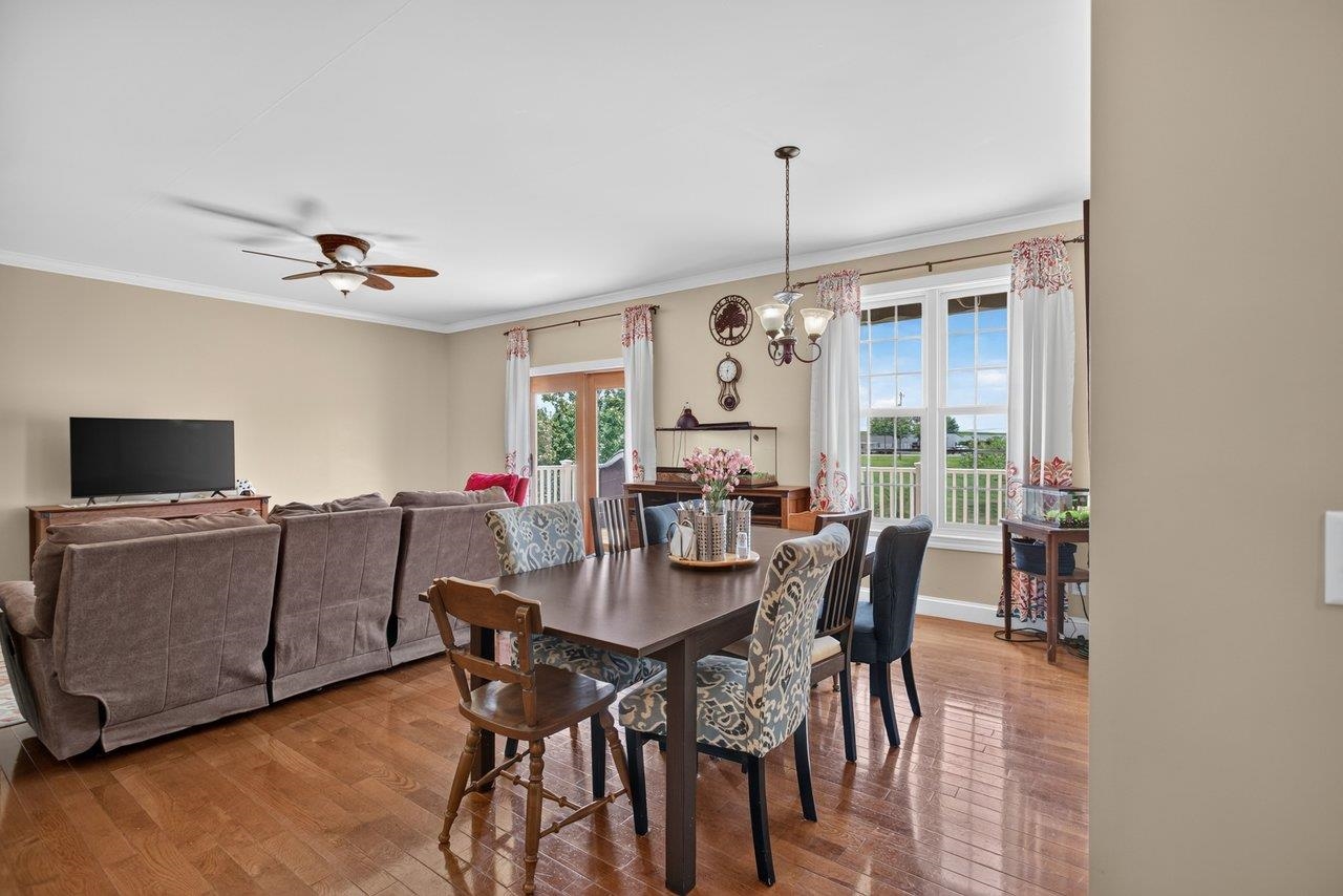 *hardwood floors