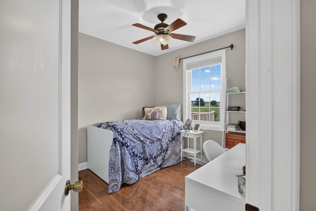 *hardwood floors